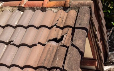 How to Handle Roof Leaks During Tucson Summer Storms